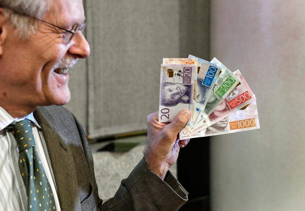 Riksbanken delar ut 2,5 miljarder kronor till staten. På bilden riksbankschef Stefan Ingves.   Foto: Anders Wiklund/TT-arkivbild