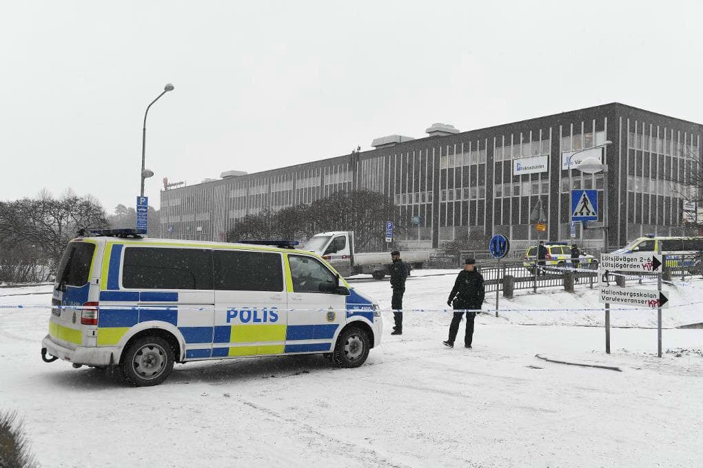 Tre män är häktade för morden i Hallonbergen. Foto: Pontus Lundahl/TT