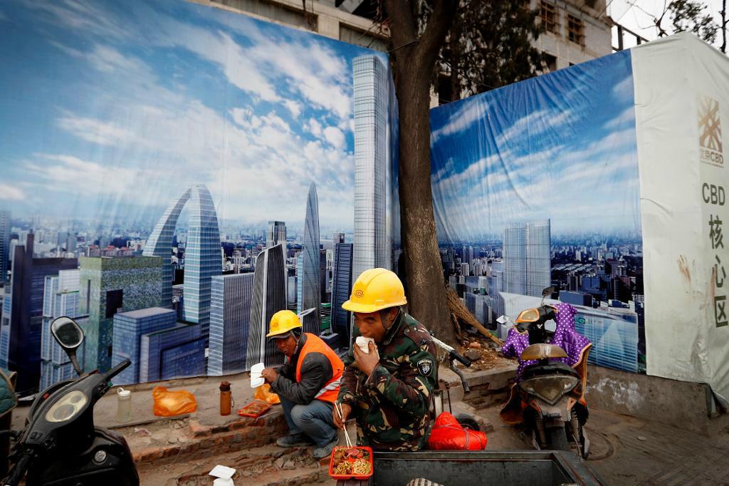 
Kinesisk byggboom skapar oväntat handelsunderskott.  Foto: Andy Wong AP/TT-arkivbild                                            
