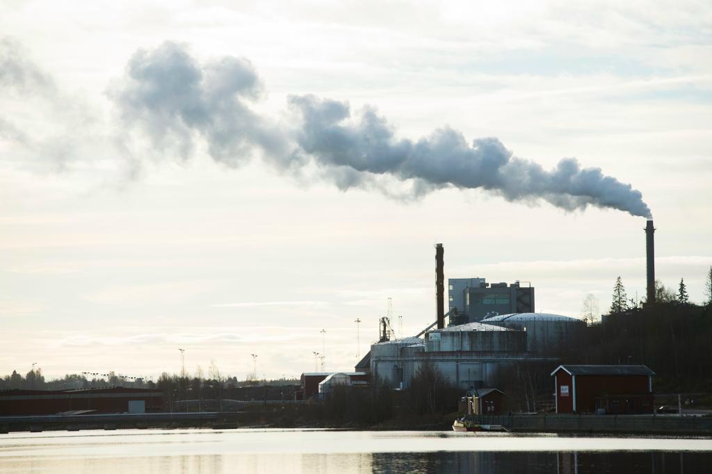 

Koldioxidutsläppen ökar inte sedan flera år. Foto: Arkivbild.
Fredrik Sandberg/TT                                                                                        