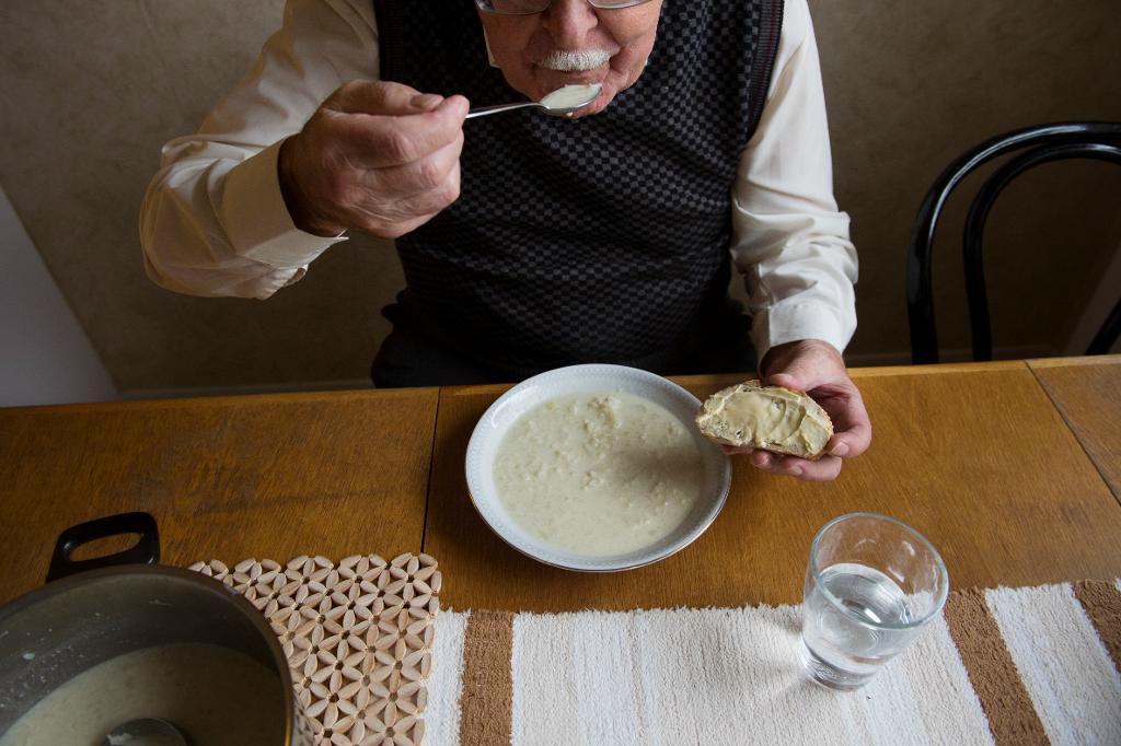 


Äldre män tycker att de mår bäst, enligt en undersökning. Arkivbild. Foto:
Fredrik Sandberg/ TT                                                                                                                                    