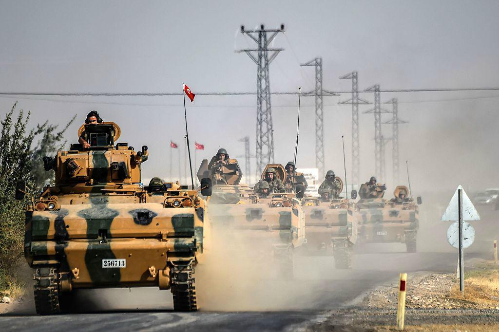 
Turkiska säkerhetsstyrkor ska ha begått allvarliga brott mot mänskliga rättigheter i kurdområden inne i Turkiet.  Foto: Bulent Kilic /AFP/Getty Images)
                                            