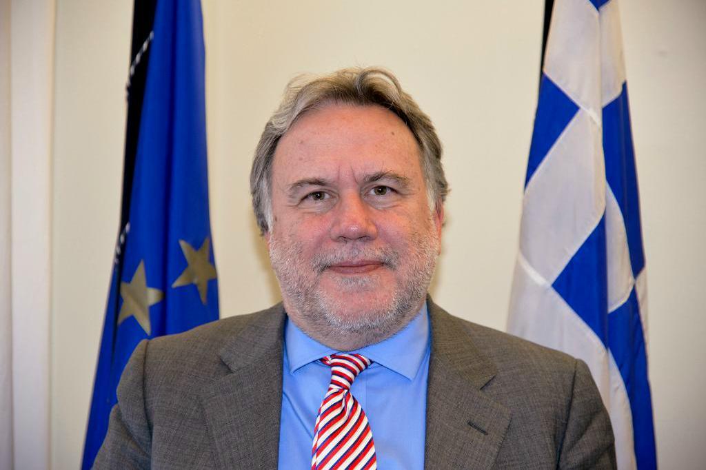 

Greklands EU-minister Giorgos Katrougalos har under ett tvådagarsbesök i Stockholm försökt få med sig Sveriges regering på en ambitiös plan för att utveckla EU:s arbete inom sociala frågor. Foto: Joakim Goksör/TT                                                                                        