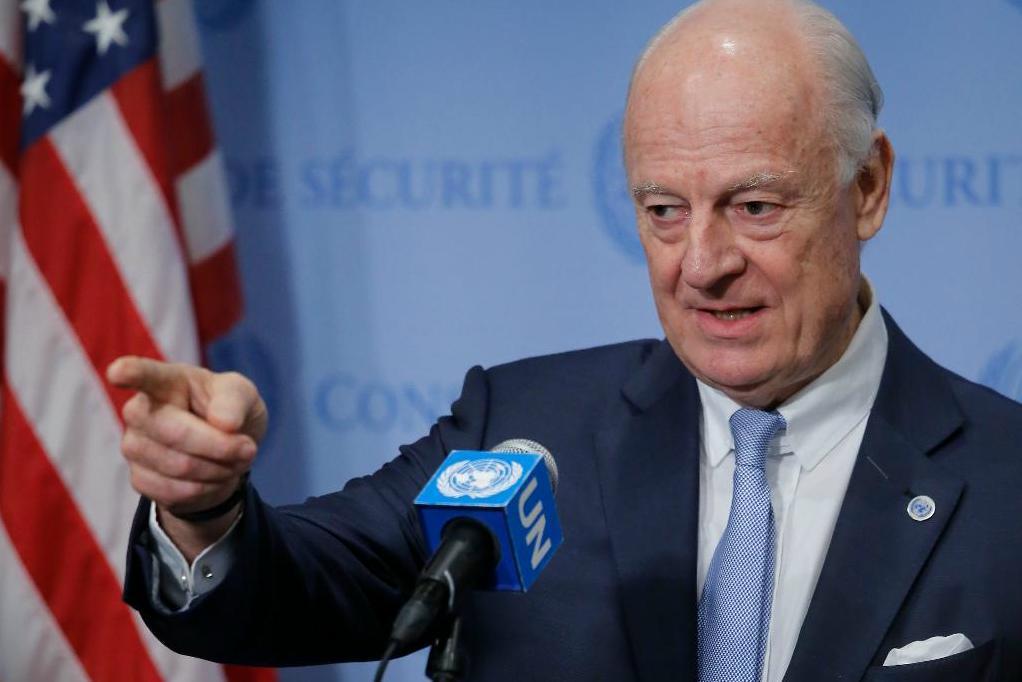
FN:s Syrien-sändebud Staffan de Mistura är redo att ta emot diplomater från USA och Ryssland i Genève för samtal om Syrien. Foto: Bebeto Matthews/AP/TT                                            
