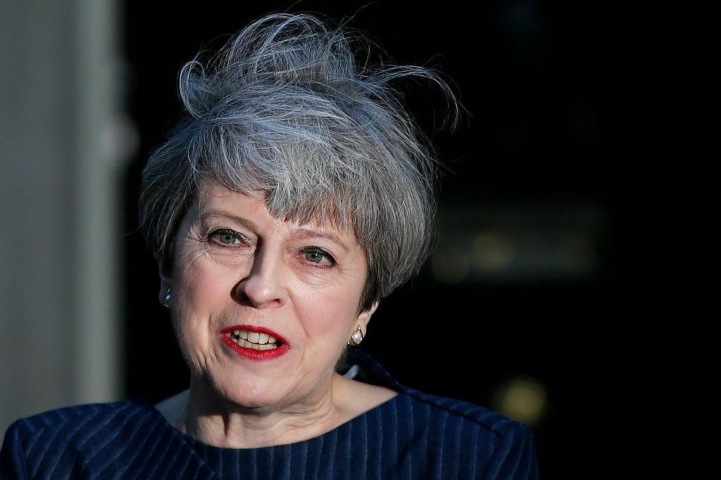 
Storbritanniens premiärminister Theresa May under presskonferensen utanför 10 Downing Street i London. Foto: Alastair Grant/AP/TT                                            
