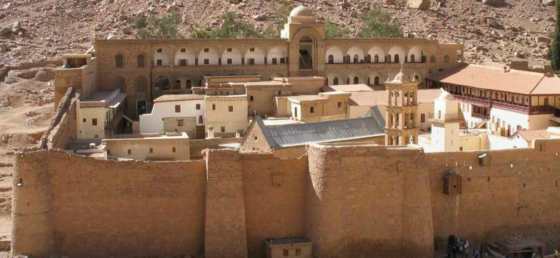 


Katarinaklostret på Sinaihalvön, ett världsarv, hamnar i skottgluggen för Islamiska staten. Nu har en flygräd genomförts mot IS. Foto: Marc Ryckaert                                                                                                                                    