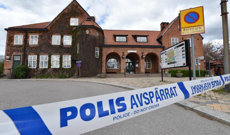 

Tågstationen i Nyköping var avspärrad i flera timmar efter att ett misstänkt föremål hittats på tågspåret. Foto: Pontus Stenberg / TT                                                                                        