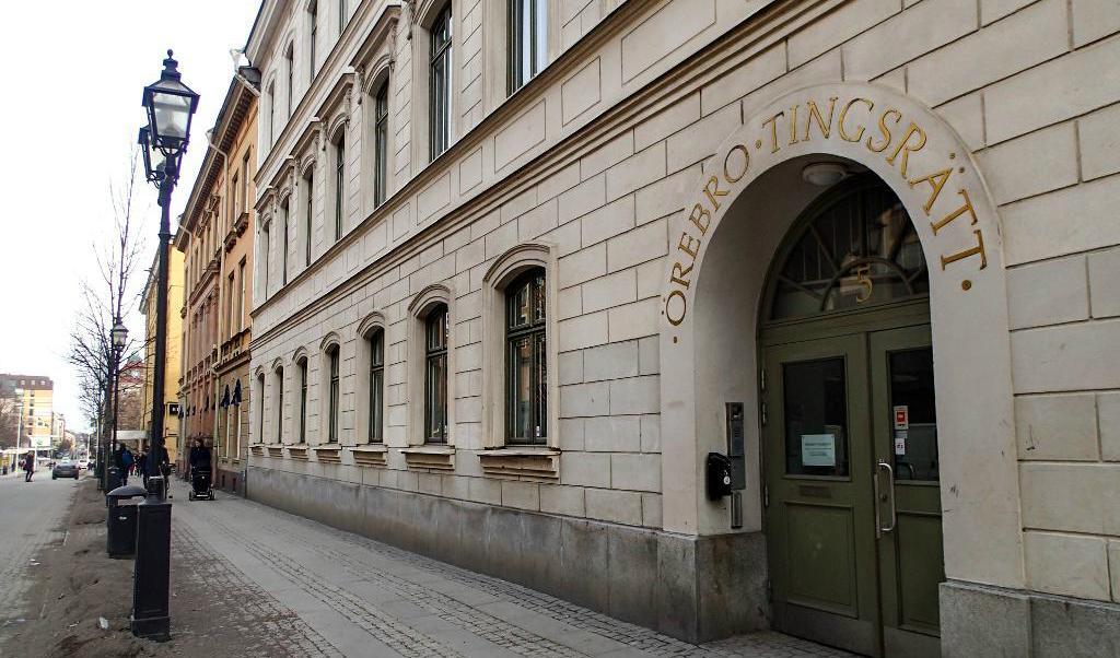 
Den misstänkte 38-åringen häktades i sin frånvaro vid Örebro tingsrätt på fredagen. Foto: Sofia Tanaka/TT                                            