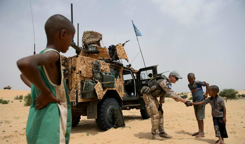 
Svenska FN-soldater på patrull utanför Timbuktu i Mali. Foto: TT-arkivbild.                                            