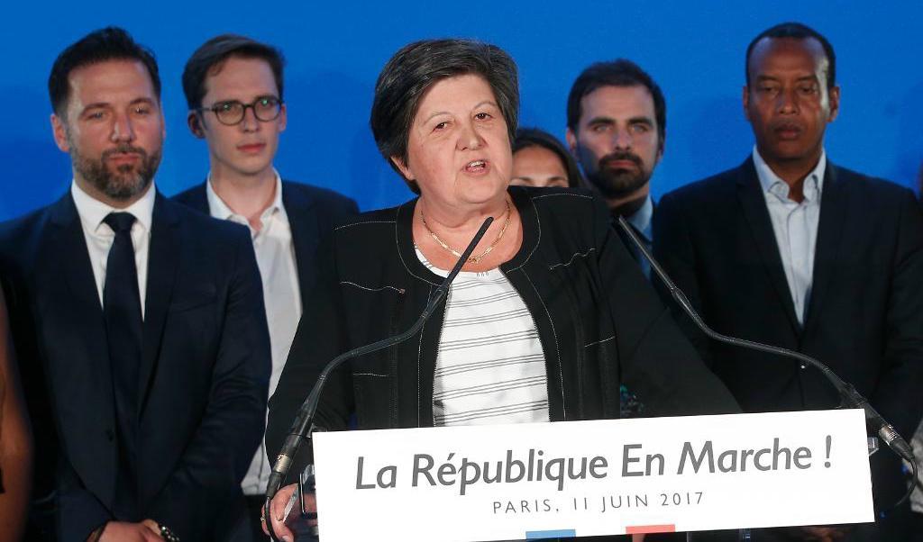 
Catherine Barbaroux, LREM:s ordförande, kallar det "historiskt" när kvinnorna nu blir fler i parlamentet. Foto: Thibault Camus/AP/TT                                            