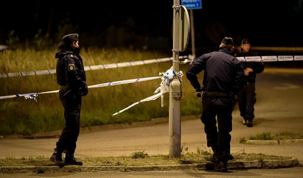 Polisinsats vid Rymdtorget i Bergsjön i Göteborg efter skottlossning i området.
Björn Larsson Rosvall/TT