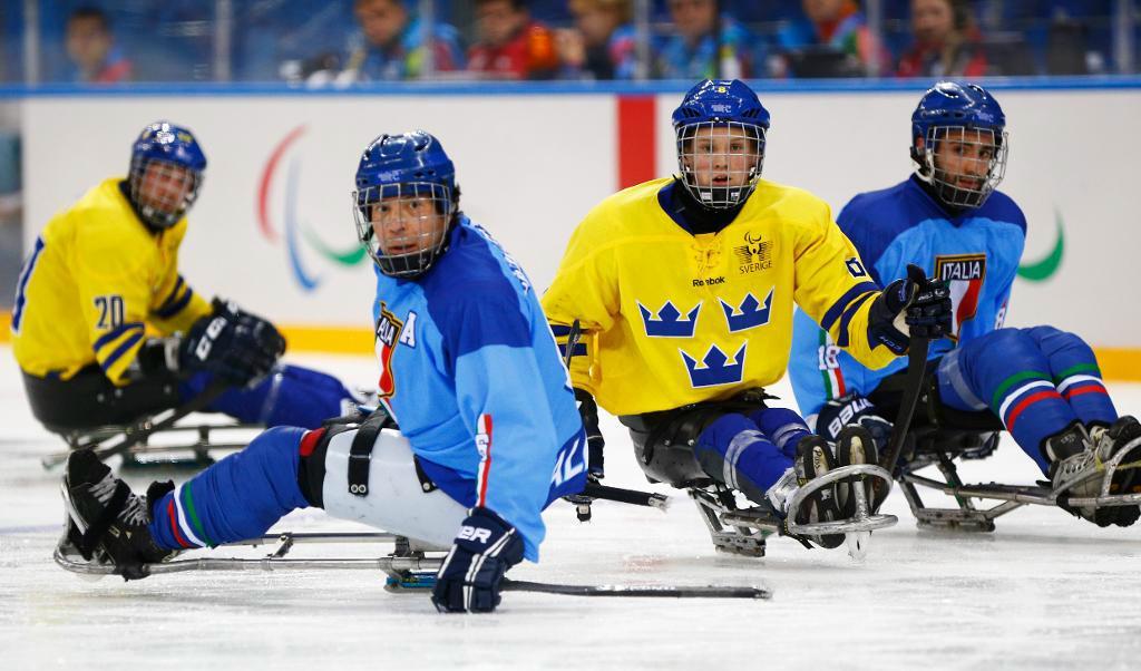 
En match mellan Sverige och Italien i Paralympics i Sotji 2014. I november står Östersund värd för kvalet till Pyeongchang. Foto: Pavel Golovkin/AP/TT-arkivbild                                            