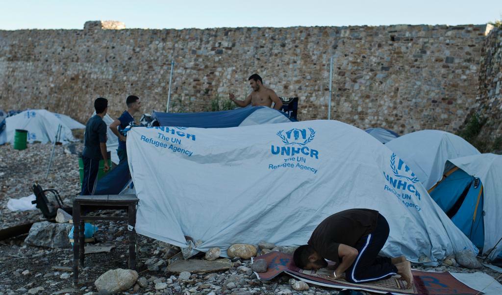 

Flyktingläger på den grekiska ön Chios. Foto: Petros Giannakouris /AP/TT-arkivbild                                                                                        
