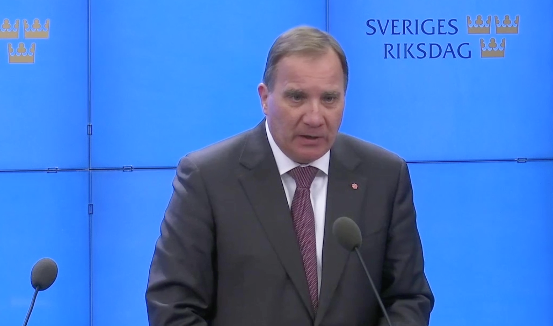 Stefan Löfven håller pressträff efter sitt möte med riksdagens talman Andreas Norlén. Foto: TT