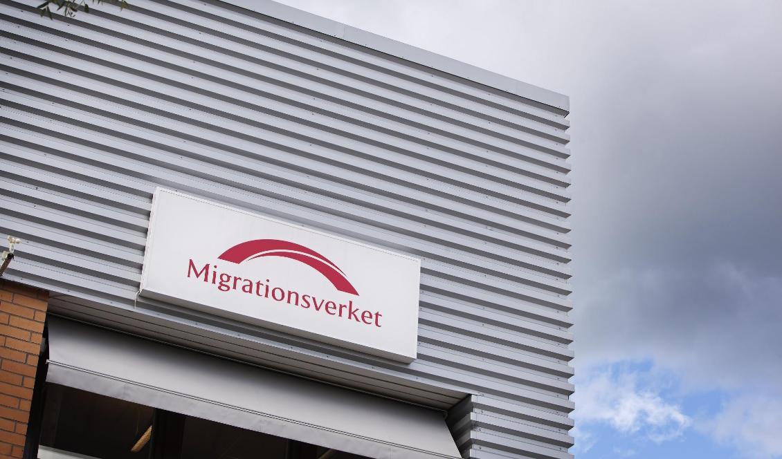 
Migrationsverket skriver ner sin prognos för antalet asylsökande som väntas komma till Sverige. Foto: Susanne Lindholm/TT-arkivbild                                                