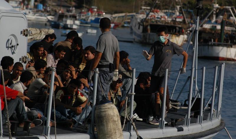 

15 personer misstänks ingå ett nätverk som har hjälpt smuggla jihadister till Italien. Foto: Rosario Annunziata. Bilden har inget med artikeln att göra.                                                                                                
