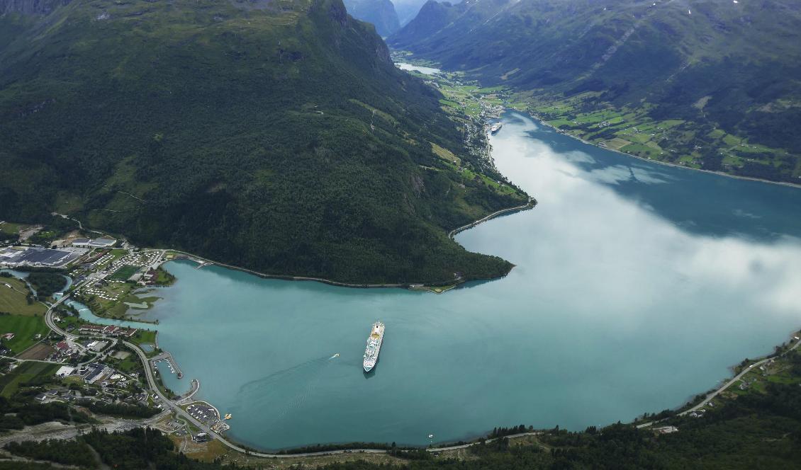 Du behöver inte åka över halva jordklotet för att uppleva magiska landskap. Här Loen i Norge. Foto: Erik Johansen/NTB Scanpix/TT-arkivbild