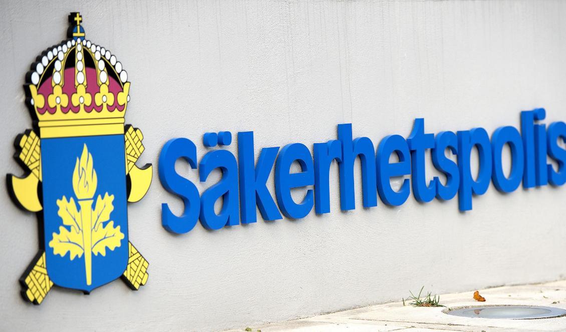 

En person har anhållits misstänkt för olovlig underrättelseverksamhet mot Sverige. Foto: Maja Suslin/TT-arkivbild                                                                                                