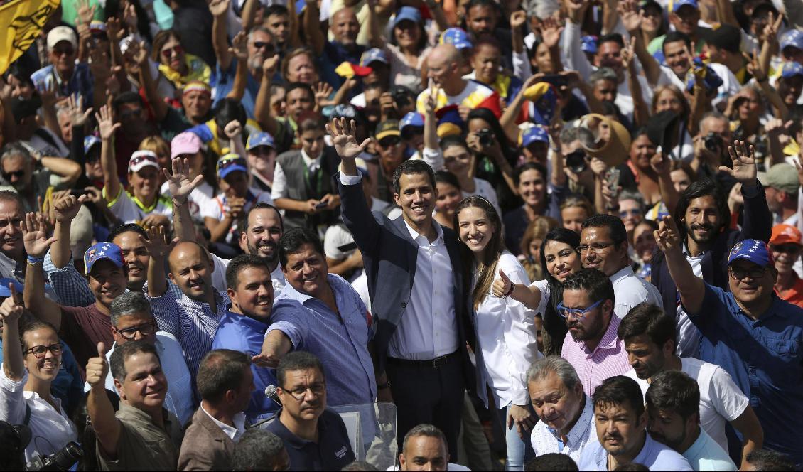 
Oppositionsledaren Juan Guaidó under en protest i början av februari. Foto: Rodrigo Abd/TT-arkivbild                                                