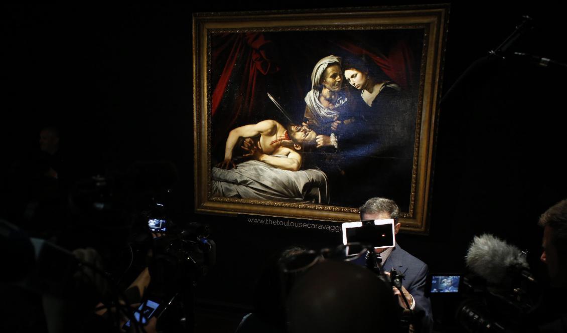 
Den förmodade Caravaggio-målningen visades upp i Paris tidigare i juni. Foto: Thibault Camus/AP/TT                                                