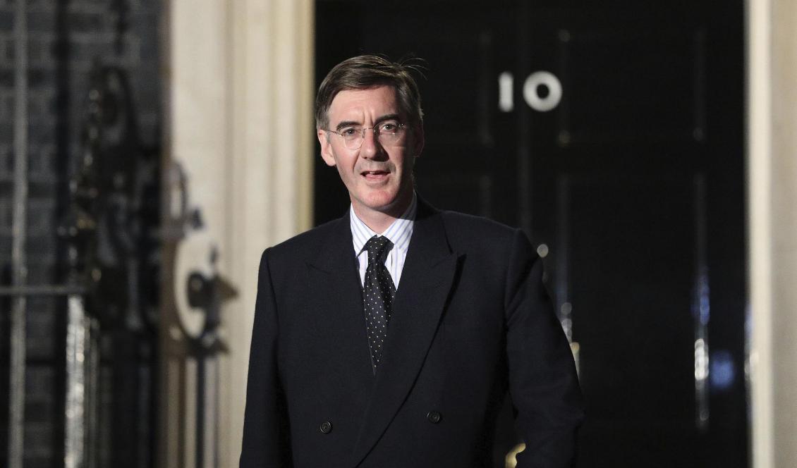 Jacob Rees-Mogg efter samtal med Boris Johnson på Downing Street i London på onsdagen. Foto: Jonathan Brady/AP/TT