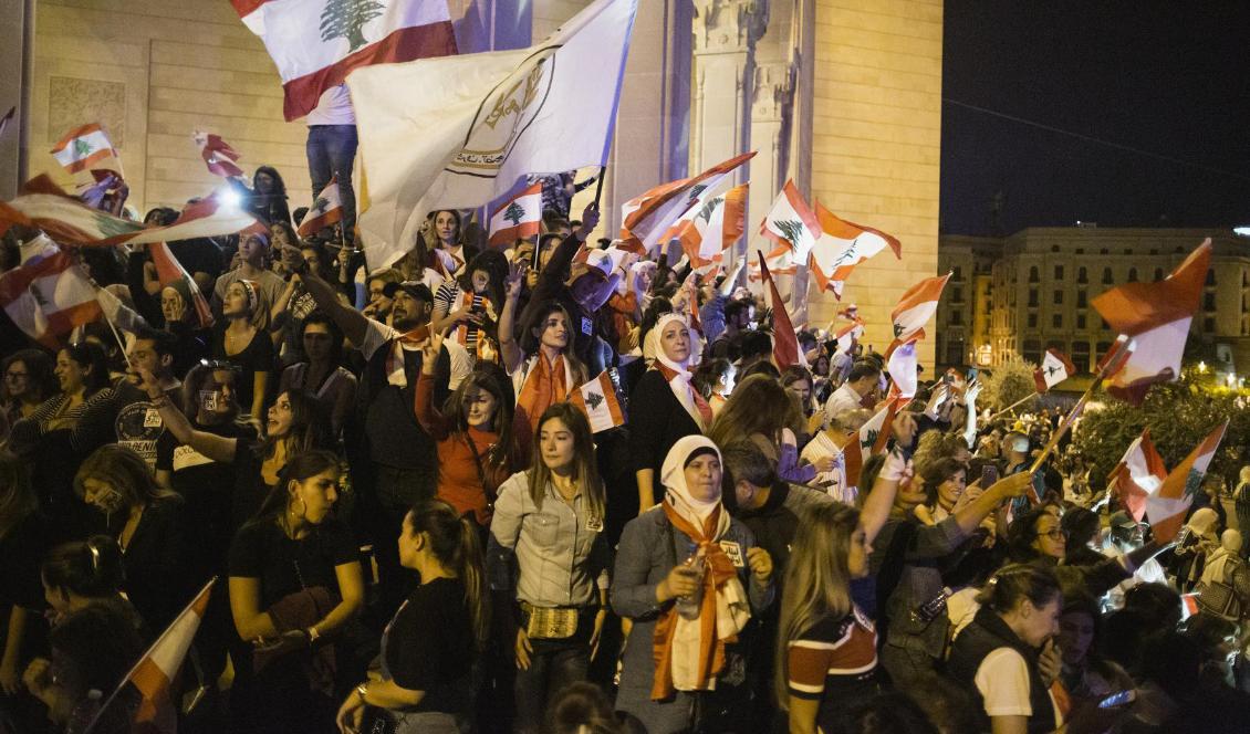 Demonstranter samlas i centrala Beirut i Libanon på söndagen. Foto: Sam Tarling/Getty Images