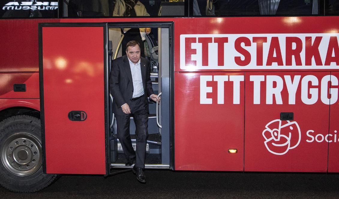 Statsminister Stefan Löfven (S) besöker Älmhult på tisdagen under sin turné i södra Sverige. Foto: Johan Nilsson/TT