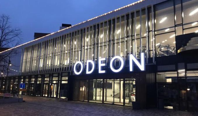 


Odeons musik och teatersal i Odense avbröt plötsligt kontraktet med Shen Yun Performing Arts. Foto: Skärmdump via danska TV2                                                                                                                                                