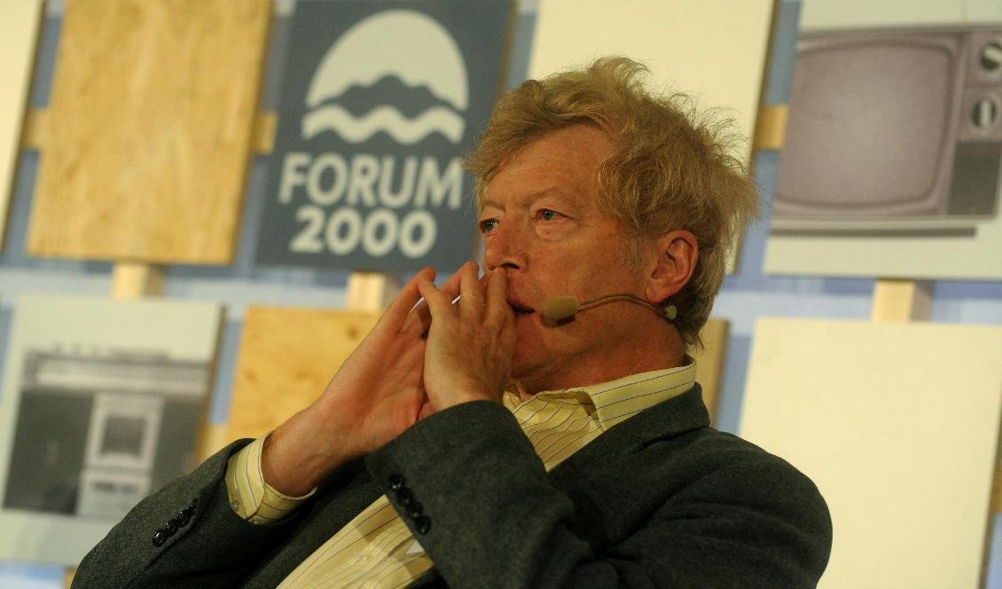 





Roger Scruton vid den 16:e Forum 2000-konferensen i Zofin-palatset i Prag den 22 oktober 2012 som sponsrades av tidigare tjeckiske presidenten Vaclav Havel. Foto: Michal Cizek/AFP via Getty Images                                                                                                                                                                                                                                                                                                