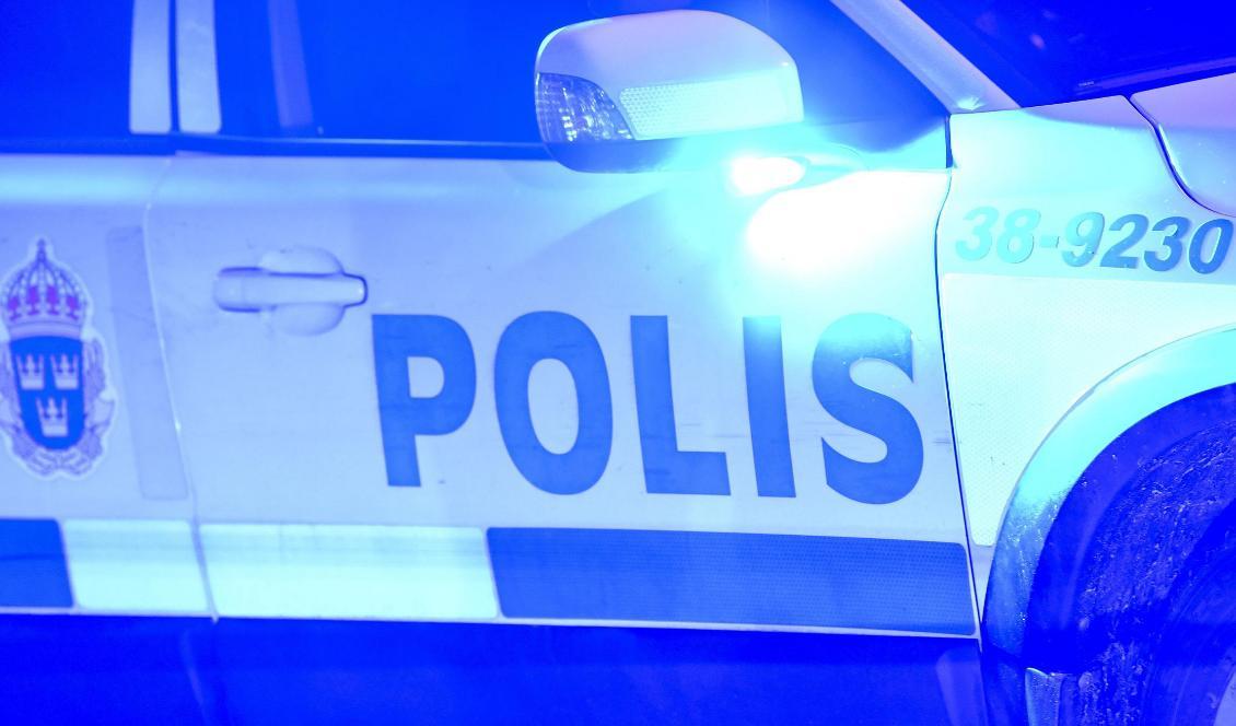 En man som skulle köpa en bil attackerades och rånades av ett tiotal personer i Kronogården i Trollhättan. Foto: Fredrik Sandberg/TT-arkivbild