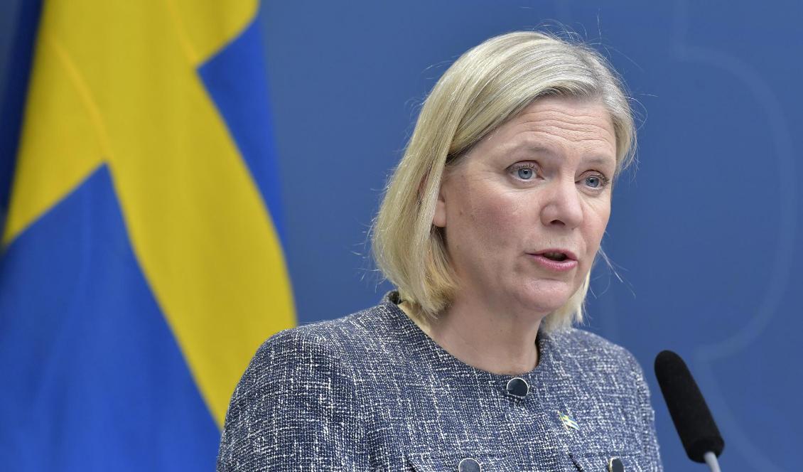 Finansminister Magdalena Andersson (S) tror att det kan behövas fler krisåtgärder eftersom ekonomin utvecklas mer negativt än regeringen trodde för bara en vecka sedan. Foto: Jessica Gow/TT