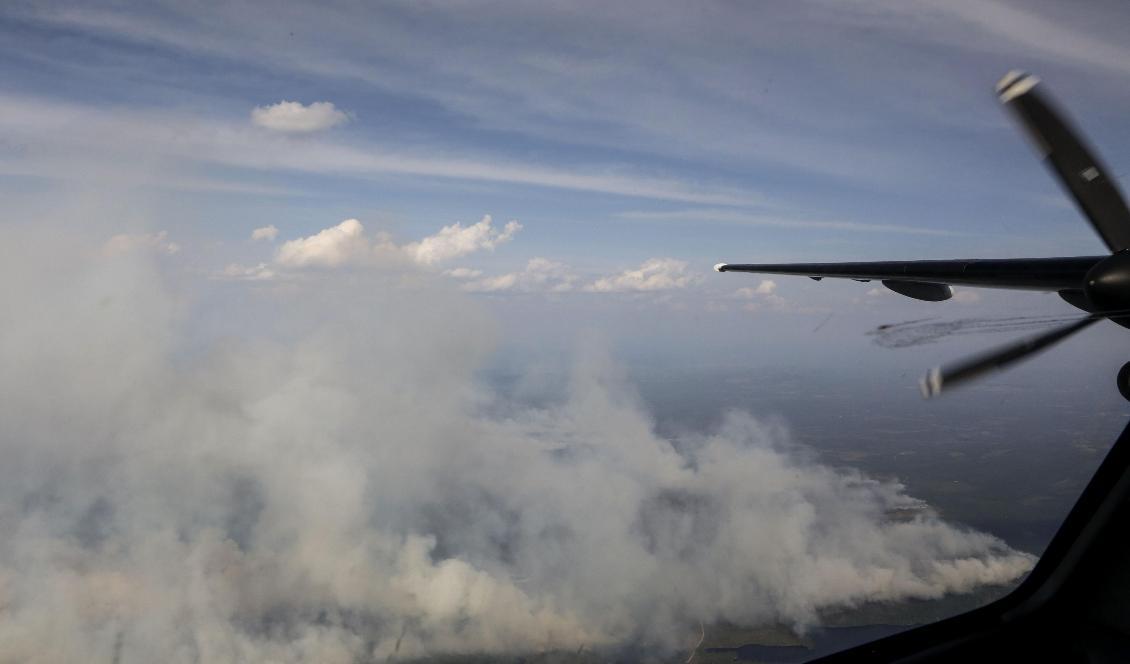 En skogsbrand fotograferad i juli 2018. Foto: Kustbevakningen-arkivbild