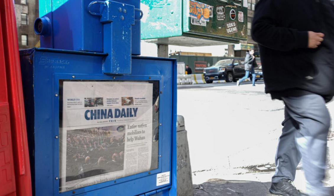 




China Daily i en tidningsbox i New York, USA, den 27 februari 2020. Foto: Chung I Ho/Epoch Times                                                                                                                                                                                                                            