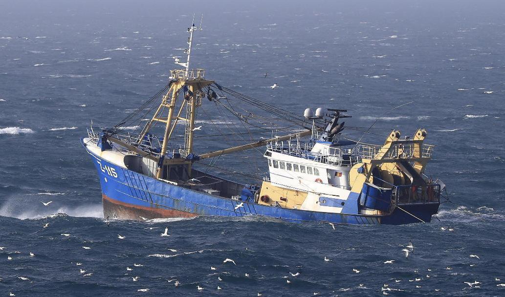 Frågan om fiske är en stötesten i förhandlingarna mellan Storbritannien och EU. Nu sätter Boris Johnson en tidsfrist för frihandelsförhandlingarna. Arkivbild. Foto: Gareth Fuller/AP/TT