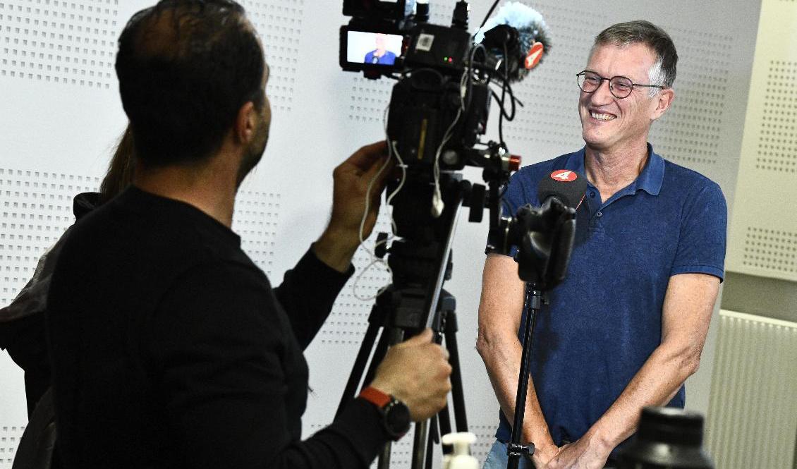 Totalt har 87|345 personer bekräftats smittade av covid-19 i Sverige, men smittspridningen bedöms nu som liten. Foto: Claudio Bresciani/TT