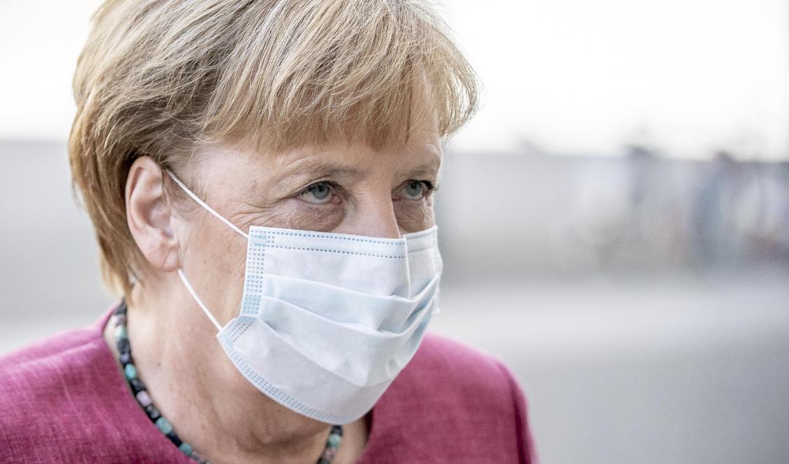
Tysklands förbundskansler Angela Merkel vill "till varje pris" undvika en ny nedstängning. Arkivbild.  Foto: Michael Kappeler/AP/TT                                            