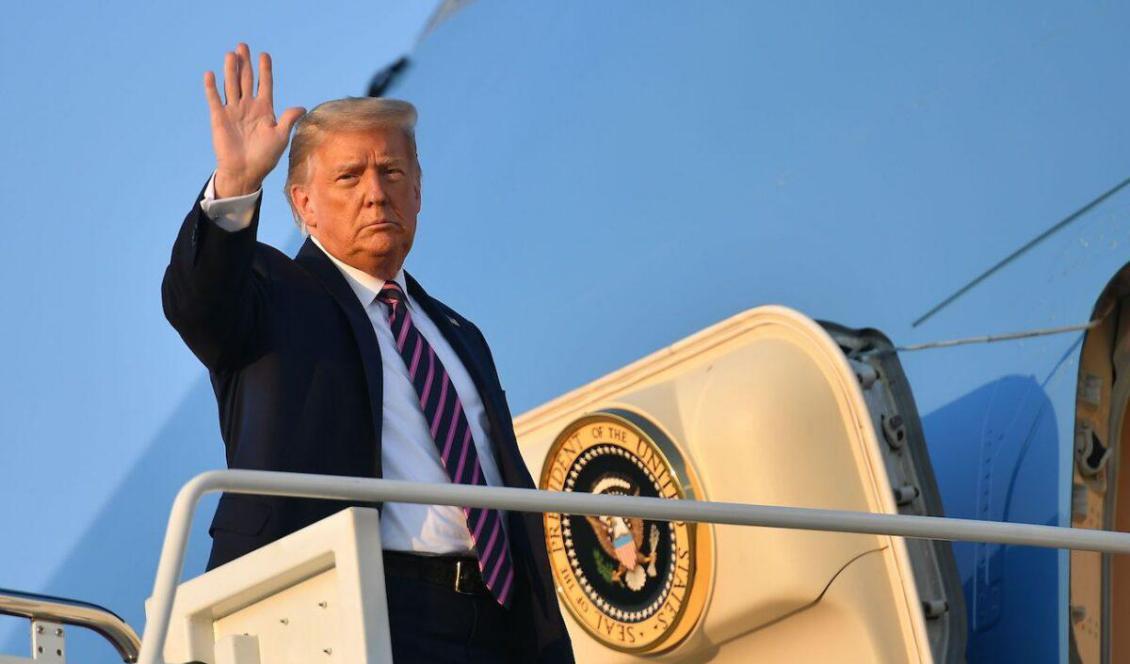 

President Donald Trump går ombord på Air Force One vid Joint Base Andrews i Maryland den 22 september 2020. Foto: Mandel Ngan/AFP via Getty Images                                                                                        