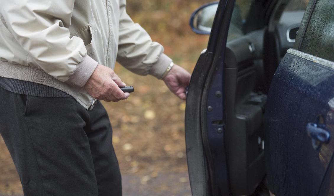 I takt med att trådlösa bilnycklar blir vanligare blir också stölder med hjälp av så kallade reläattacker det. Arkivbild. Foto: Fredrik Sandberg/TT