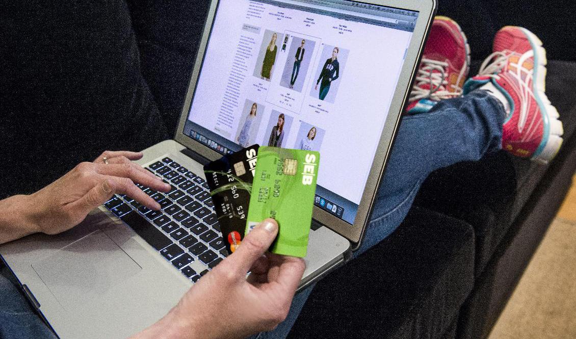 Nätshoppandet ökade under Black Week, jämfört med 2019. Arkivbild. Foto: Claudio Bresciani/TT
