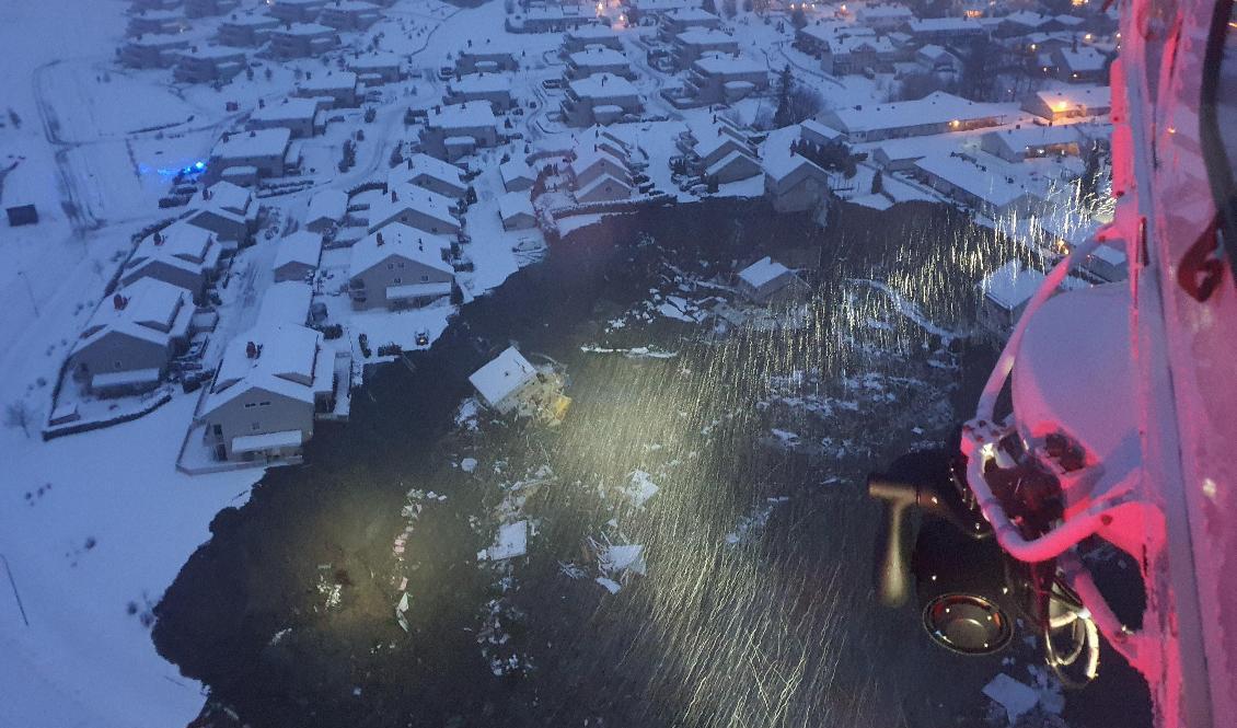 Flera hus har svepts med av ett jordskred i Ask i Gjerdrums kommun, Norge. Foto: Hovedredningssentralen/NTB/TT