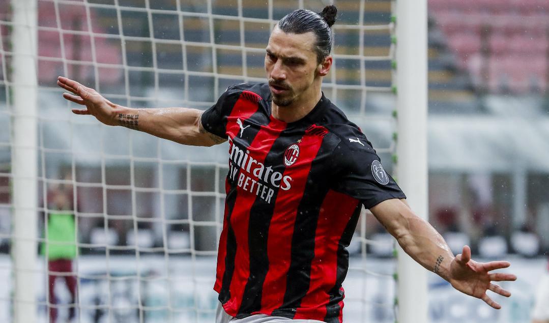 Zlatan Ibrahimovic firar sitt 500:e ligamål, ledningsmålet hemma mot Crotone. Foto: Antonio Calanni/AP/TT