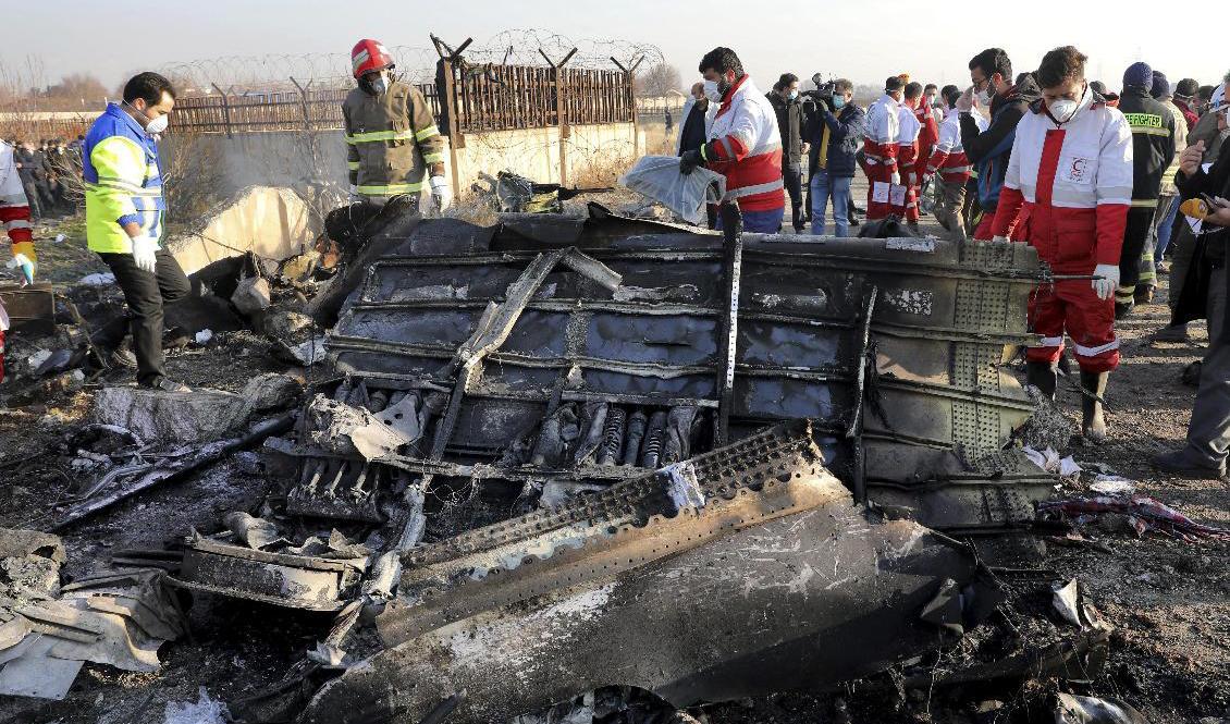 Vrakdelar från det nedskjutna planet utanför Teheran i Iran. Arkivbild. Foto: Ebrahim Noroozi/AP/TT