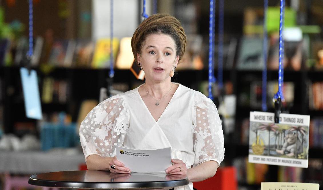 Kulturminister Amanda Lind (MP) vill höja mediestödet för i år med 100 miljoner kronor. Arkivbild. Foto: Jessica Gow/TT