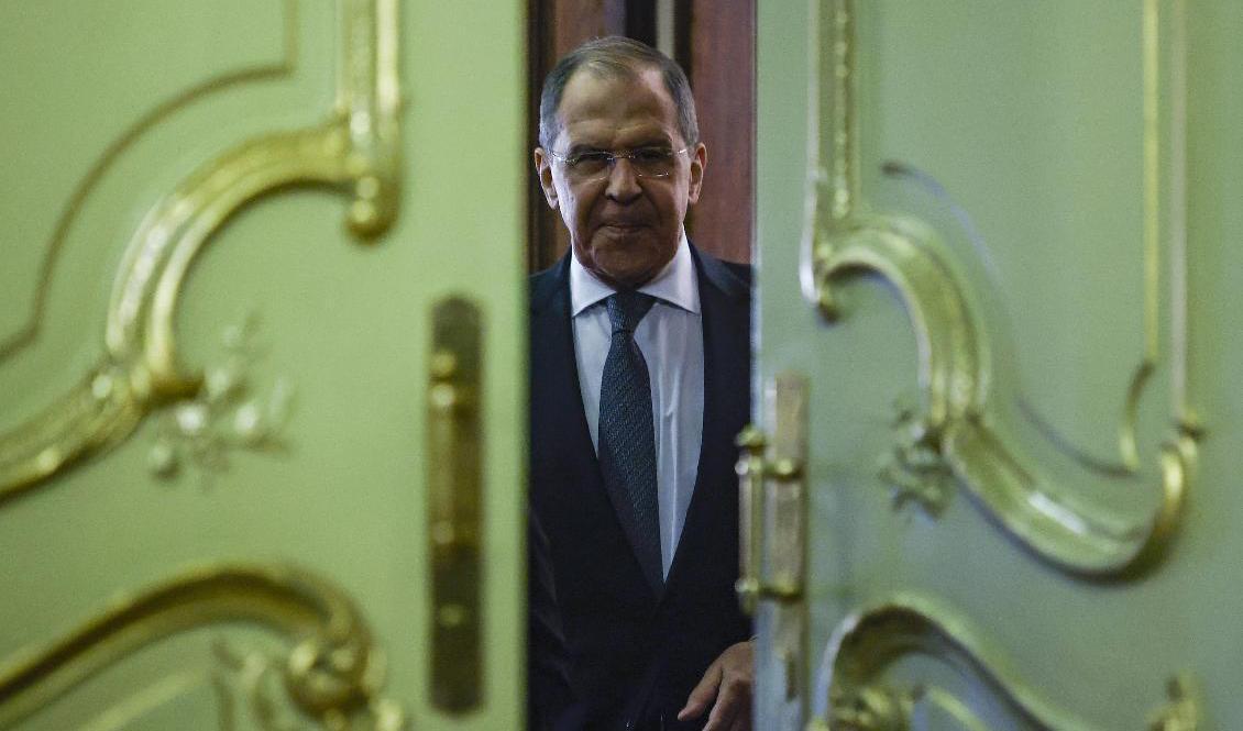 Rysslands utrikesminister Sergej Lavrov (bilden) ska träffa USA-kollegan Antony Blinken. Foto: Maxim Shemetov/Pool via AP/TT