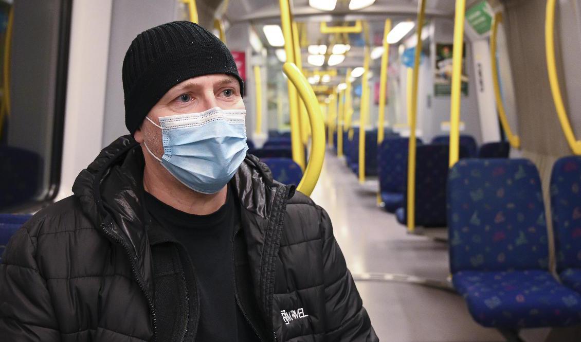 Restriktionerna kommer att lätta, men när? Foto: Jonas Ekströmer/TT