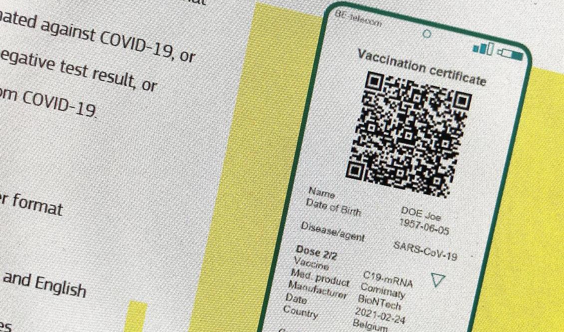 Så här tänker sig EU-kommissionen att ett gemensamt vaccinpass kan se ut. Arkivbild. Foto: Wiktor Nummelin/TT
