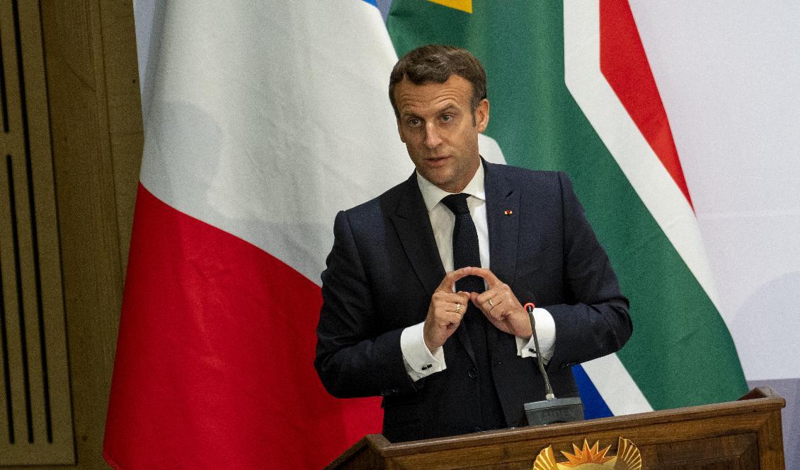 Frankrikes president Emmanuel Macron i Sydafrika i fredags. Foto: Jerome Delay/AP/TT