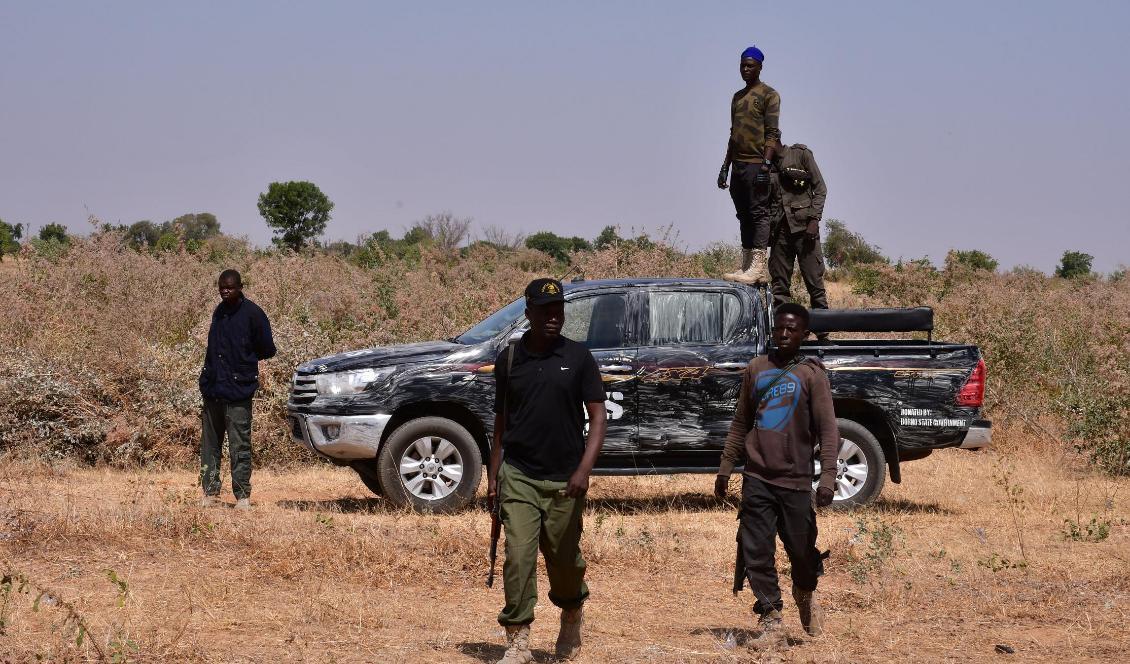 
Nigerianska säkerhetsstyrkor efter ett sabotage som tros ha utförts av Boko Haram i Maiduguri den 12 februari 2021. Foto: Audu Marte/AFP via Getty Images                                            