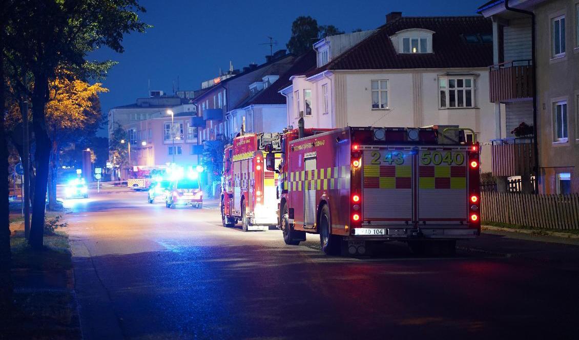 
Räddningstjänst på plats efter explosionen i Värnamo natten till torsdagen. Foto: Carl Carlert/TT                                            