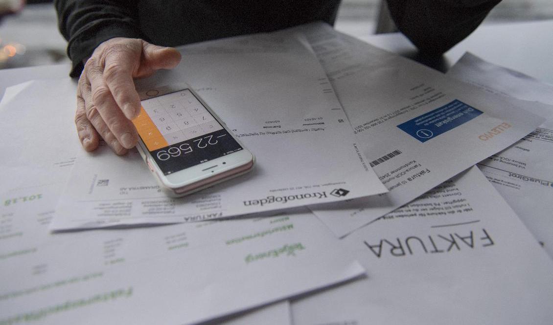 Nu skärper Finansinspektionen tagen mot överskuldsättning. Arkivbild. Foto: Jessica Gow/TT